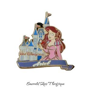Disney pin 2002 Ariel with Cinderella castle princess Castle series free ship